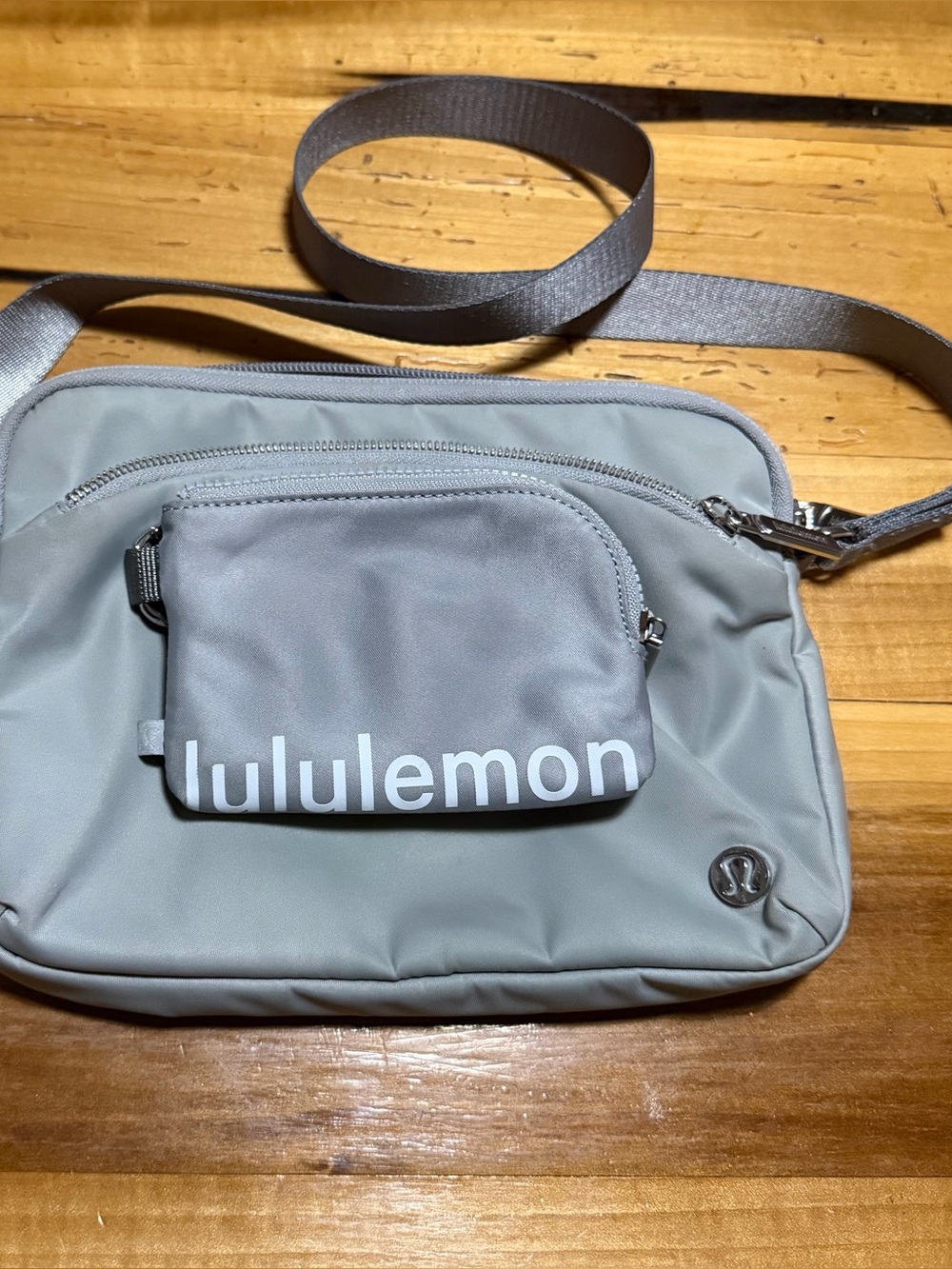 lululemon athletica gray women’s crossbody purse and wallet